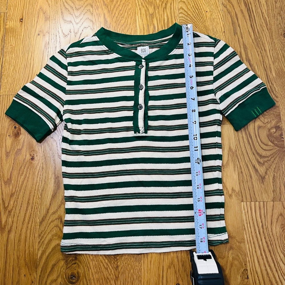 Urban Outfitters BDG Harvey Striped Henley Tee Size Small - Picture 7 of 8